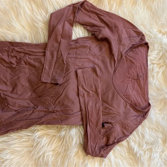Icebreaker Mauve Long Sleeve Top - Picture 2 of 5